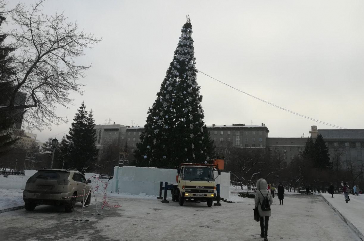 Путешествие Новогодней Елочки Путешествие Новогодней Елочки