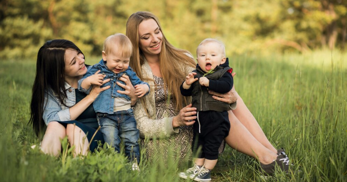 Эксперт: Чтобы получать 38 тысяч пенсии, маме придется родить 20 детей