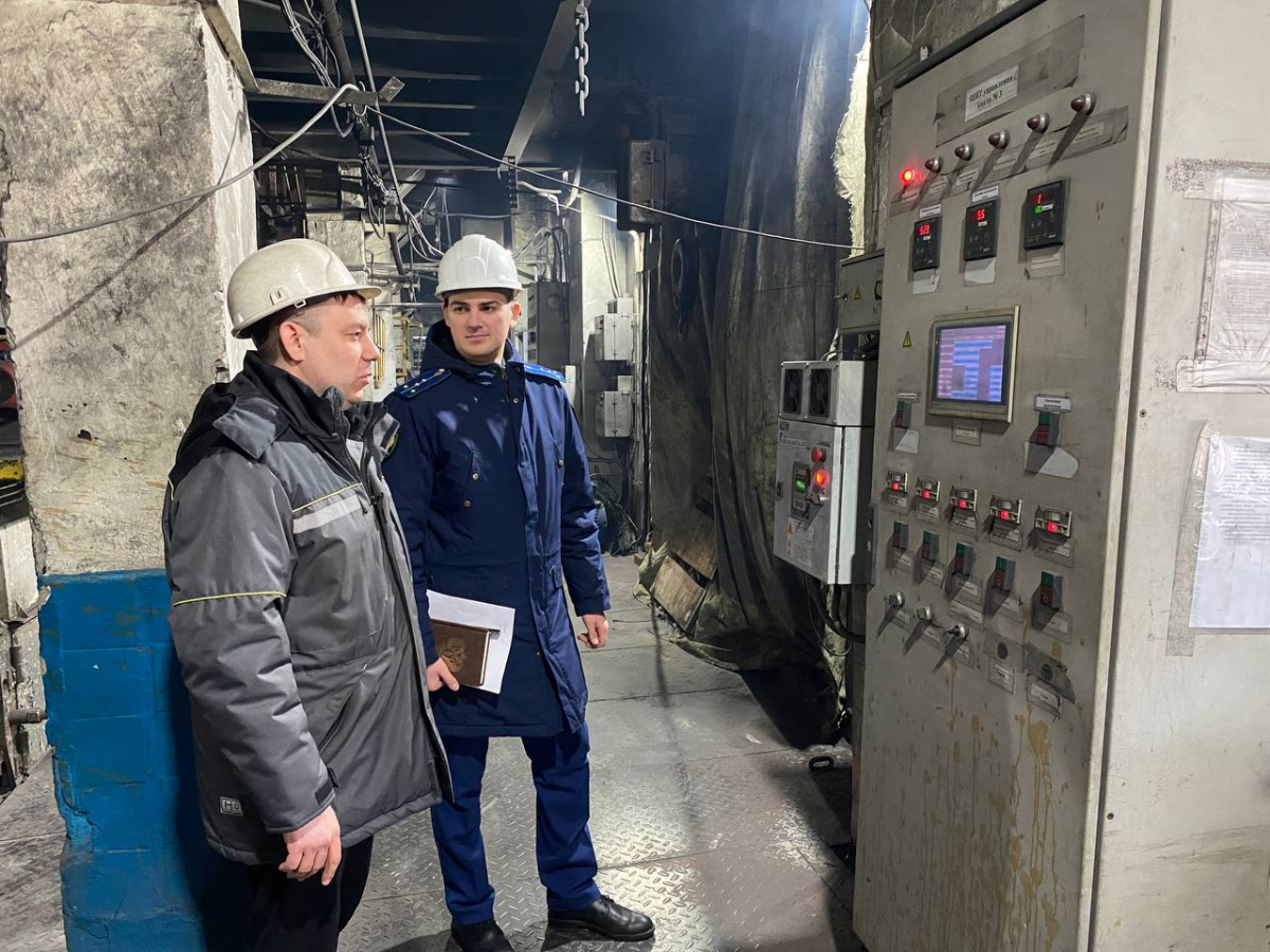 Кто дымил и нарушал режим НМУ в Новокузнецке