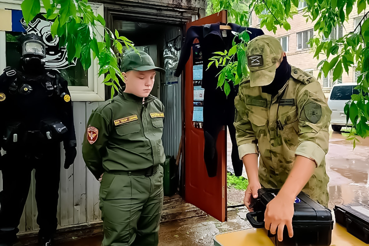 Юнгвардейца из Кузбасса наградили встречей с московскими омоновцами