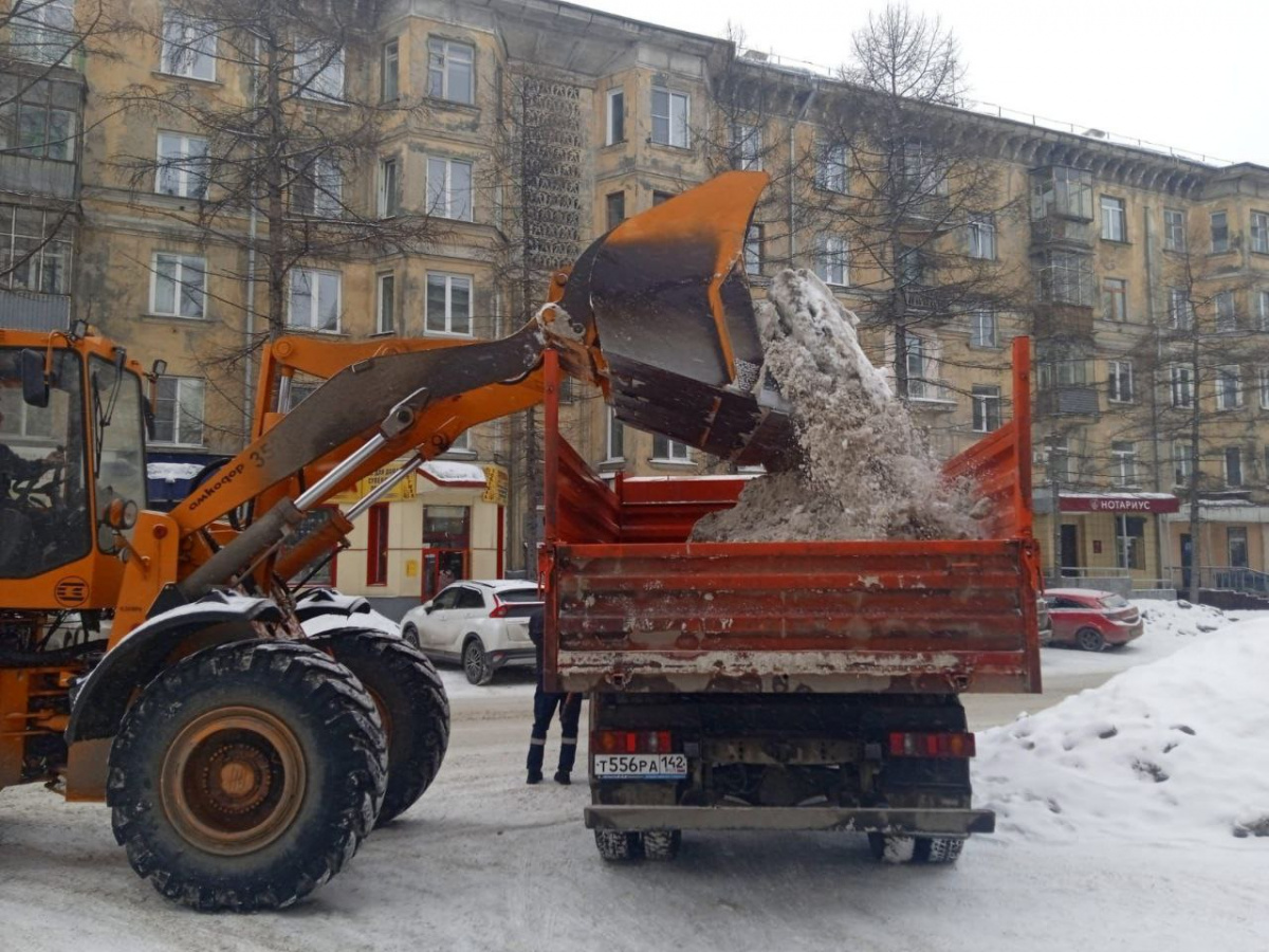В Новокузнецке усилят уборку снега