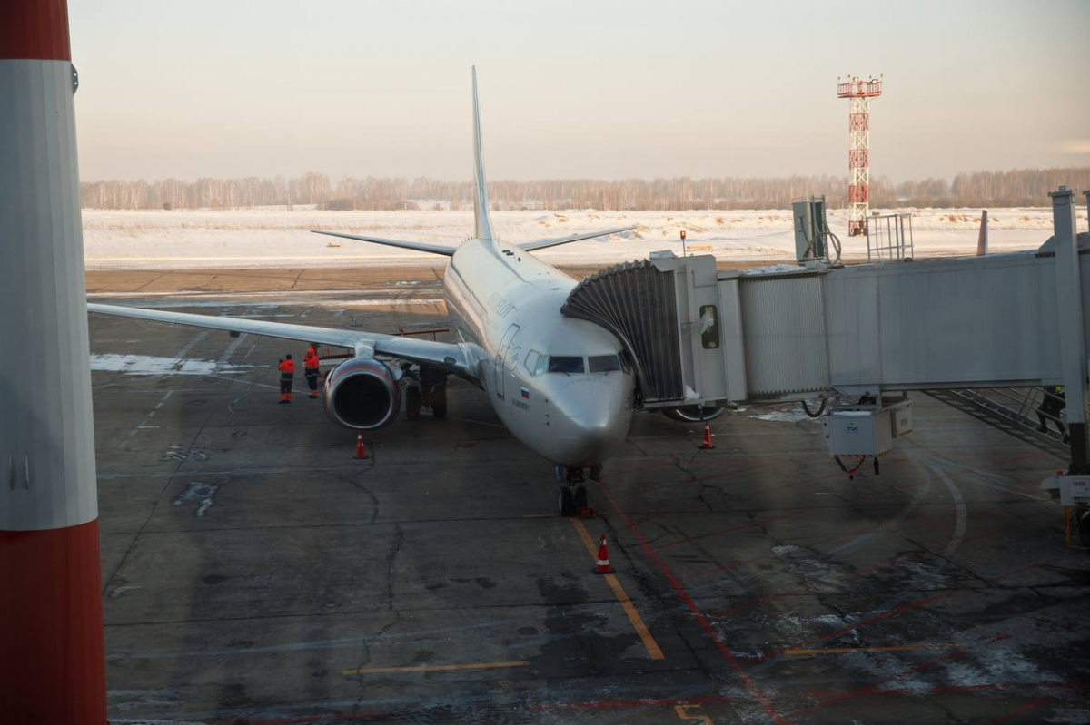Первый самолёт из Новокузнецка во Вьетнам задержали на 10 часов
