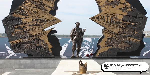 Купание в фонтане, селфи и поиск «прикольных ракурсов»: что запрещено на площади Защитников Донбасса